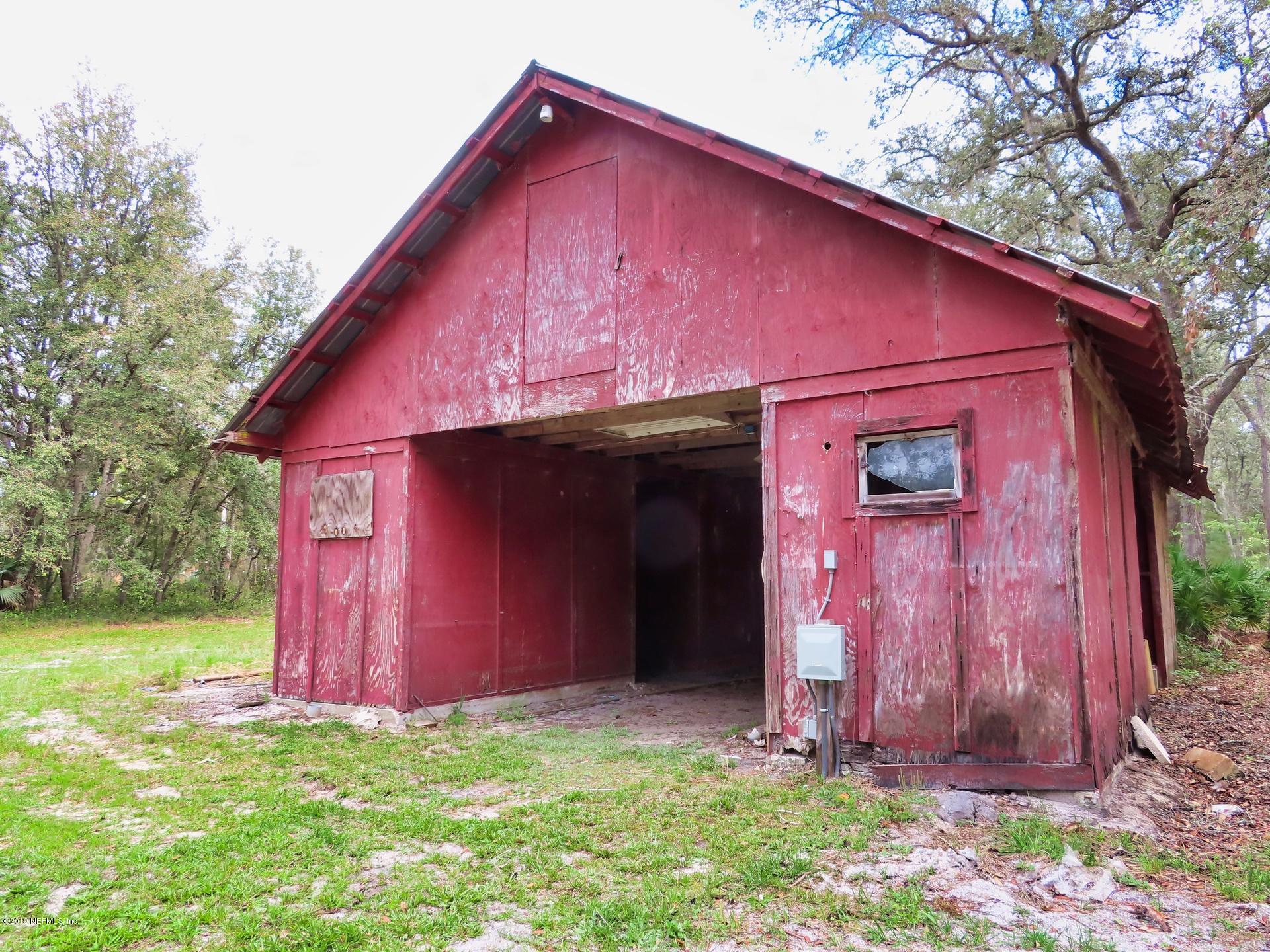 128 Hoover Road Palatka, FL 32177 - Photo 11 of 55 Couple of rooms with doors...