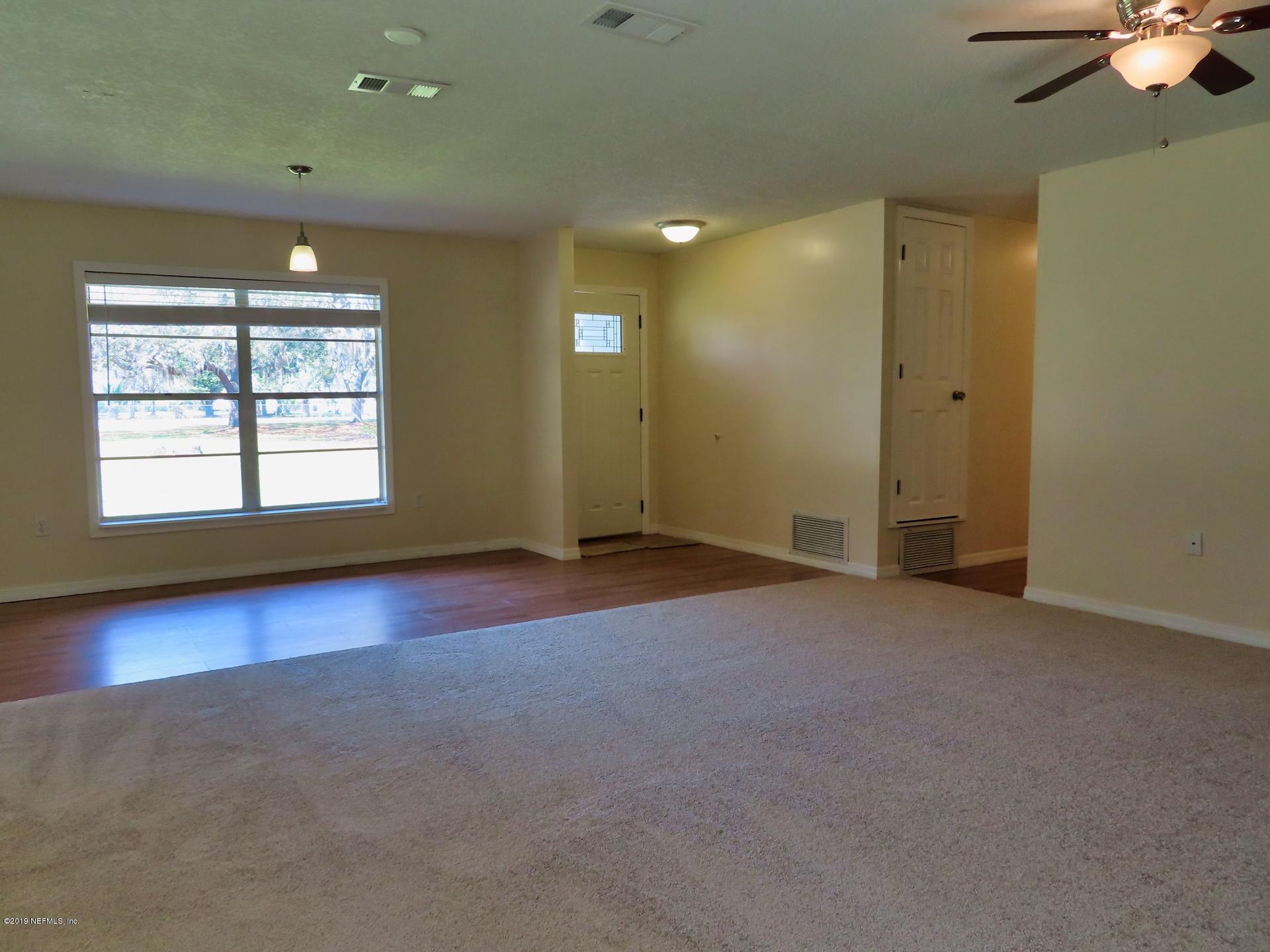 128 Hoover Road Palatka, FL 32177 - Photo 20 of 55 Vinyl plank for entry way...