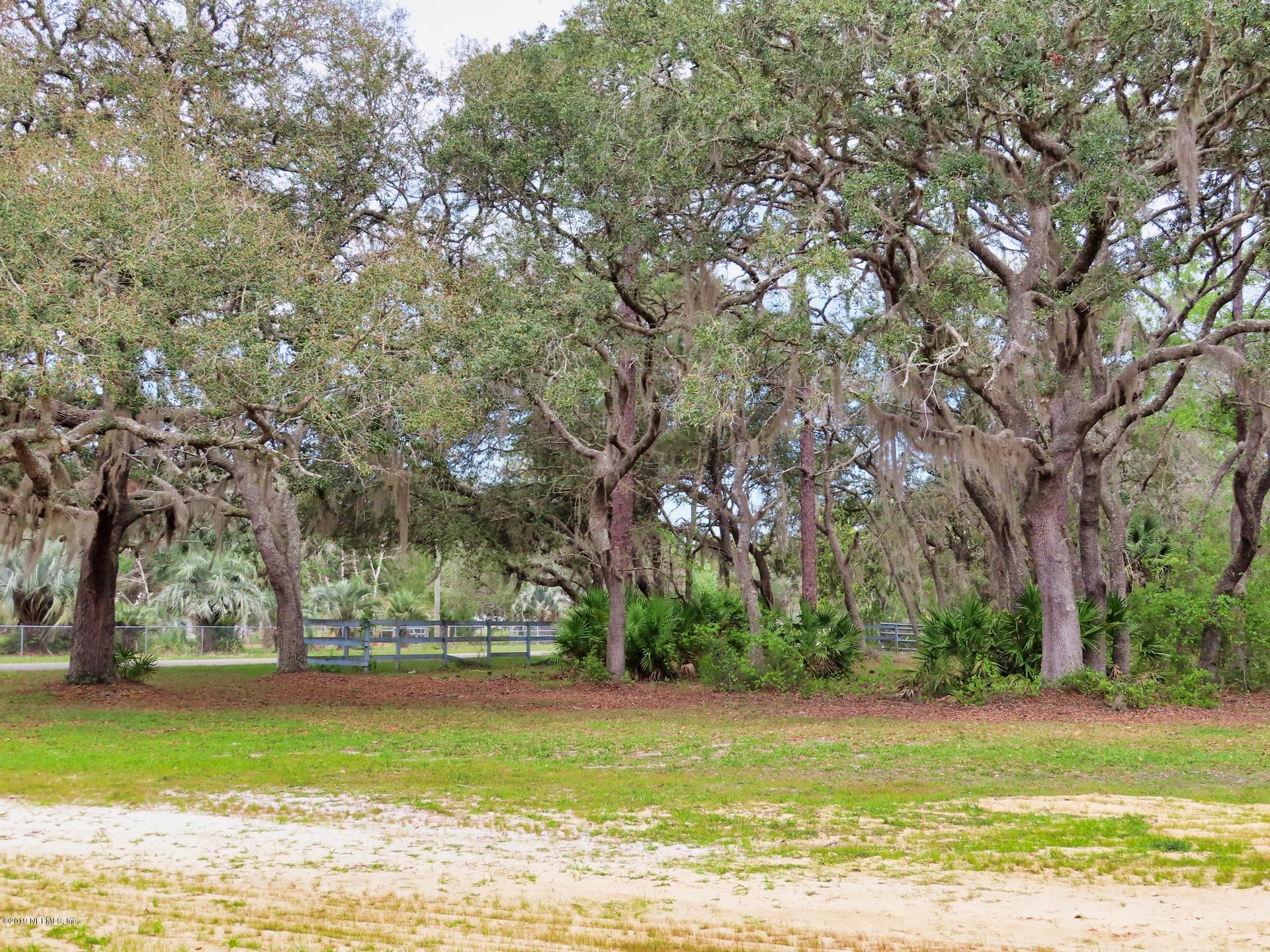 128 Hoover Road Palatka, FL 32177 - Photo 4 of 55 Shady places for picnic...