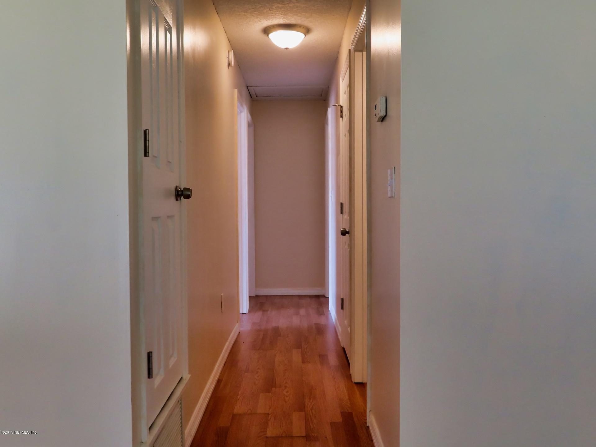 128 Hoover Road Palatka, FL 32177 - Photo 43 of 55 Hallway to all 3 bedrooms...