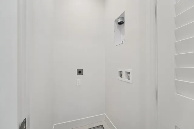 $1,174,961 | 1933-1933 Grand Street, Alameda, CA 94501