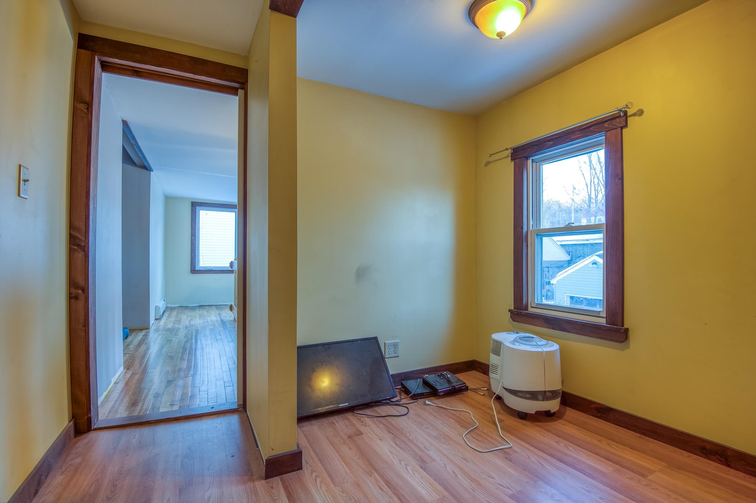 56 Cascade Street Berlin, NH 03570 - Photo 8 of 32