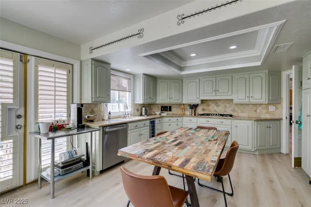 $3,600 | 5133 Southern Hills Lane, Las Vegas, NV 89113