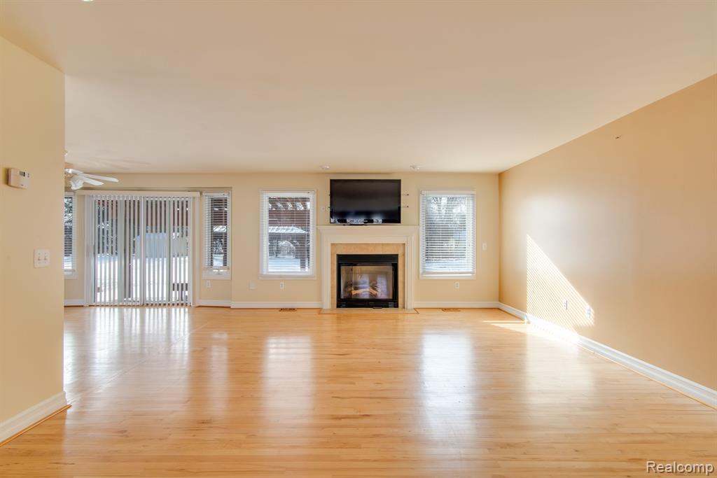 880 Michelson Road Rochester Hills, MI 48307 - Photo 8 of 40