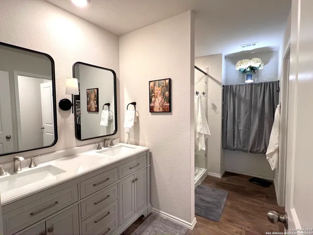 $275,000 | 4414 Lake Ritter Street, St. Hedwig, TX 78152