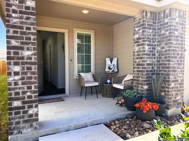 $275,000 | 4414 Lake Ritter Street, St. Hedwig, TX 78152