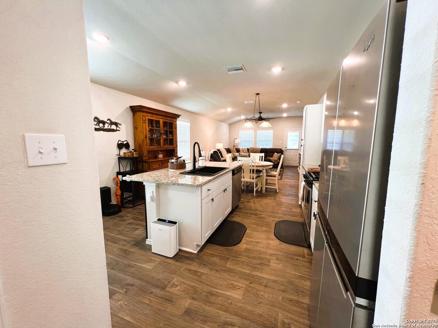 4414 Lake Ritter Street St. Hedwig, TX 78152 - Photo 7 of 35