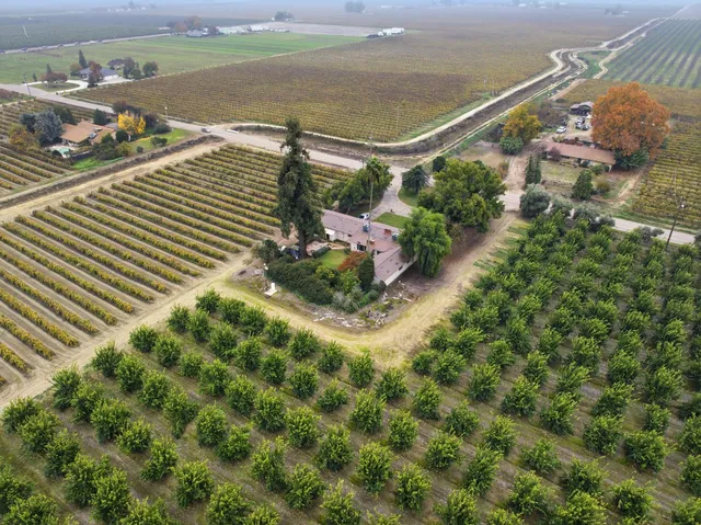 $599,000 | 11704 East Nebraska Avenue, Selma, CA 93662