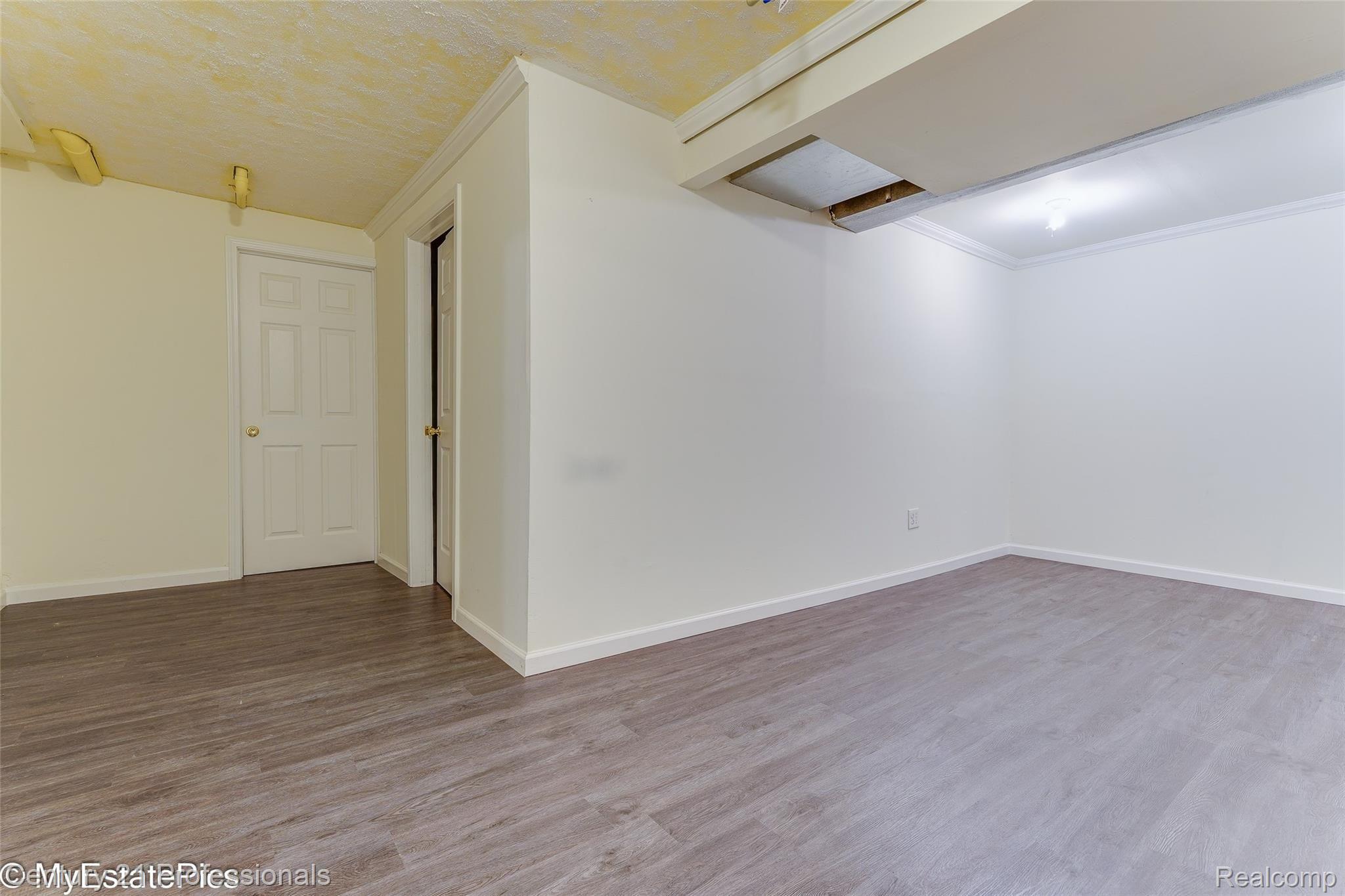 41651 Mitchell Road Novi, MI 48377 - Photo 36 of 41 41651 mitchell rd - novi-36.jpg