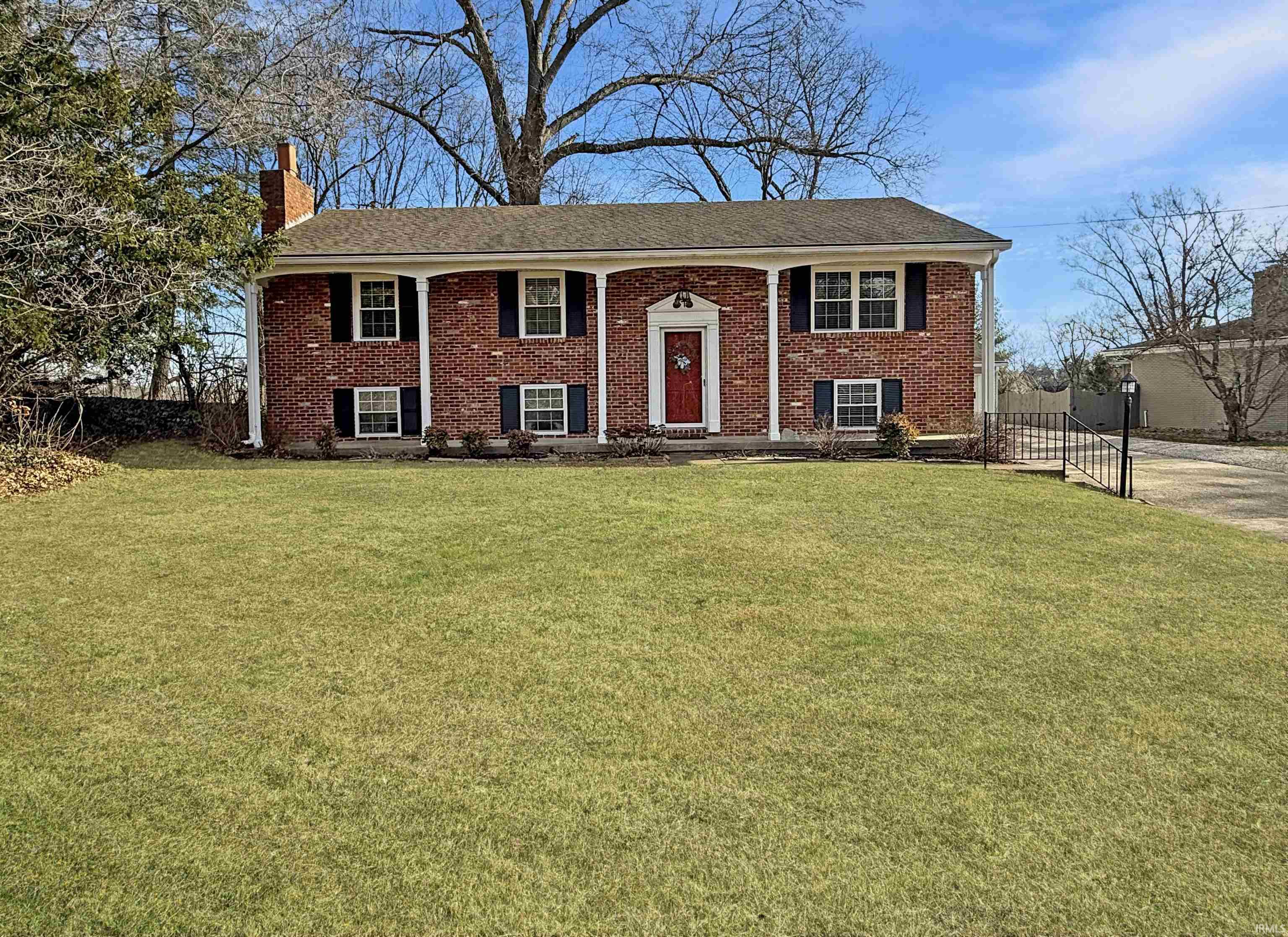 9119 Old State Road Evansville, IN 47711 - Photo 2 of 35