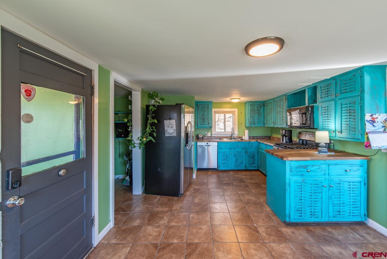 16322 Chipeta Road Montrose, CO 81403 - Photo 7 of 42