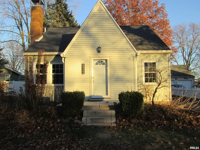 $169,900 | 4922 North Endres Avenue, Peoria, IL 61614