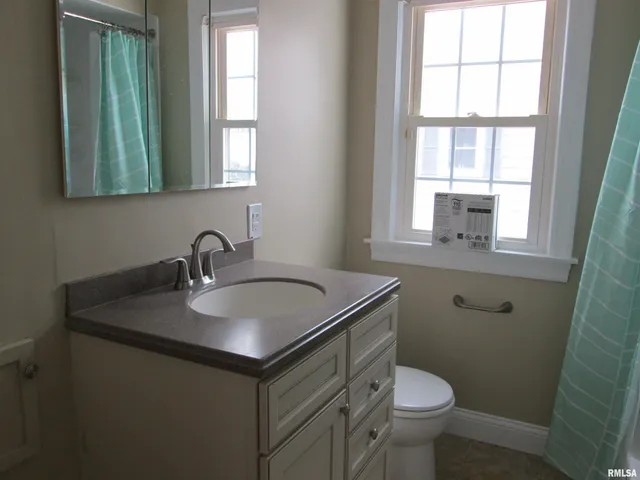 $169,900 | 4922 North Endres Avenue, Peoria, IL 61614