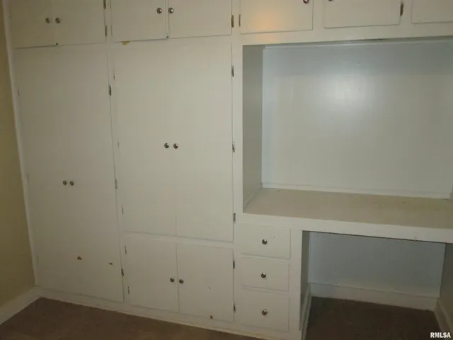 $169,900 | 4922 North Endres Avenue, Peoria, IL 61614