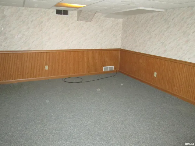 $169,900 | 4922 North Endres Avenue, Peoria, IL 61614