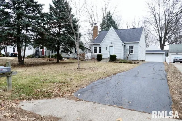 $164,900 | 4922 North Endres Avenue, Peoria, IL 61614