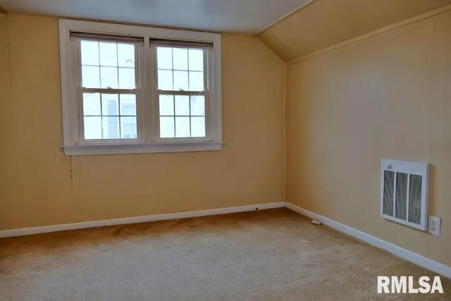 $164,900 | 4922 North Endres Avenue, Peoria, IL 61614