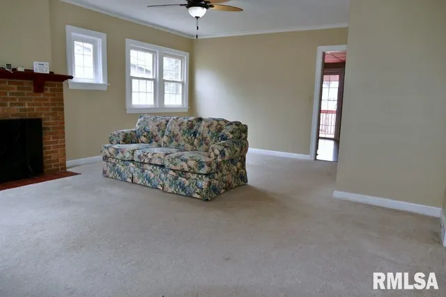 $169,900 | 4922 North Endres Avenue, Peoria, IL 61614