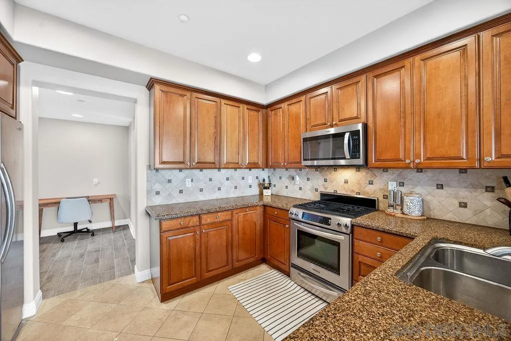 4345 Shoreline Way, Unit 3 Oceanside, CA 92056 - Photo 12 of 45