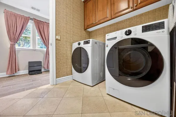 $839,999 | 4345 Shoreline Way, Unit 3, Oceanside, CA 92056