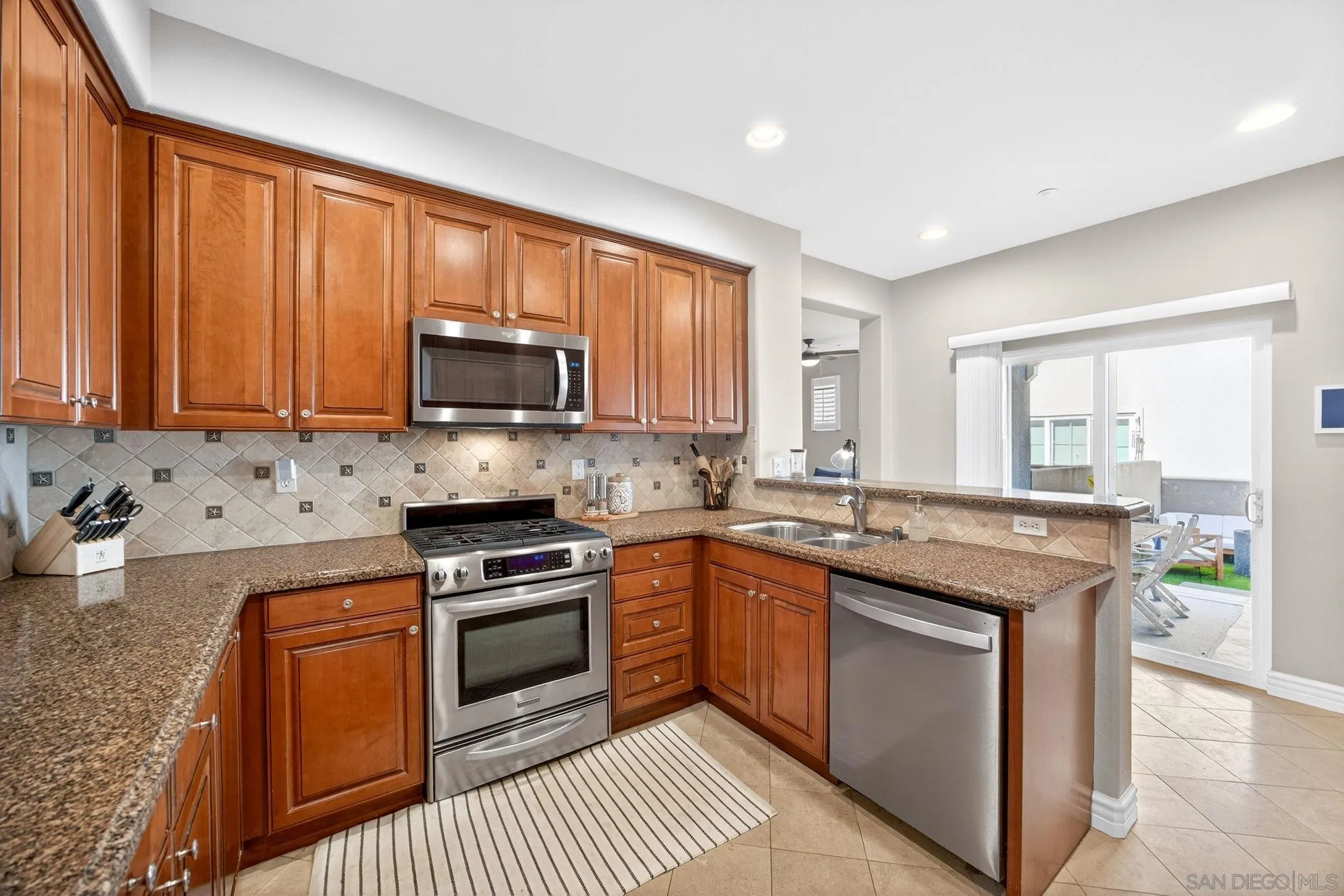 4345 Shoreline Way, Unit 3 Oceanside, CA 92056 - Photo 3 of 45