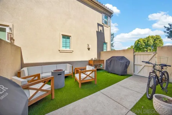 $839,999 | 4345 Shoreline Way, Unit 3, Oceanside, CA 92056