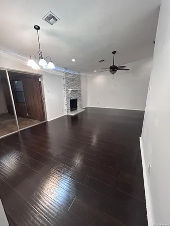 $1,500 | 2615 Lake Briar, San Antonio, TX 78222