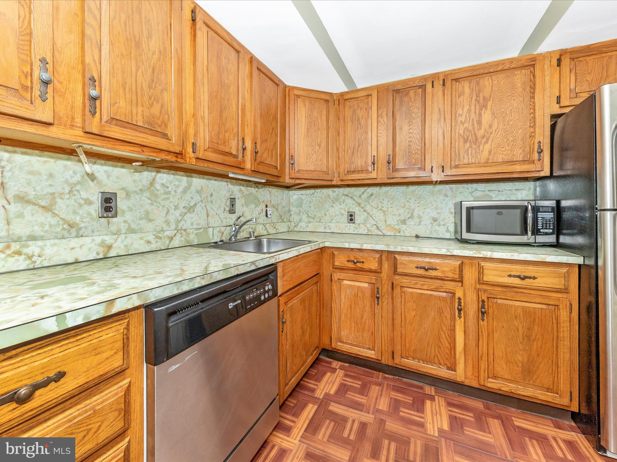 2340 Sun Valley Circle, Unit 2EF Silver Spring, MD 20906 - Photo 21 of 96 Kitchen
