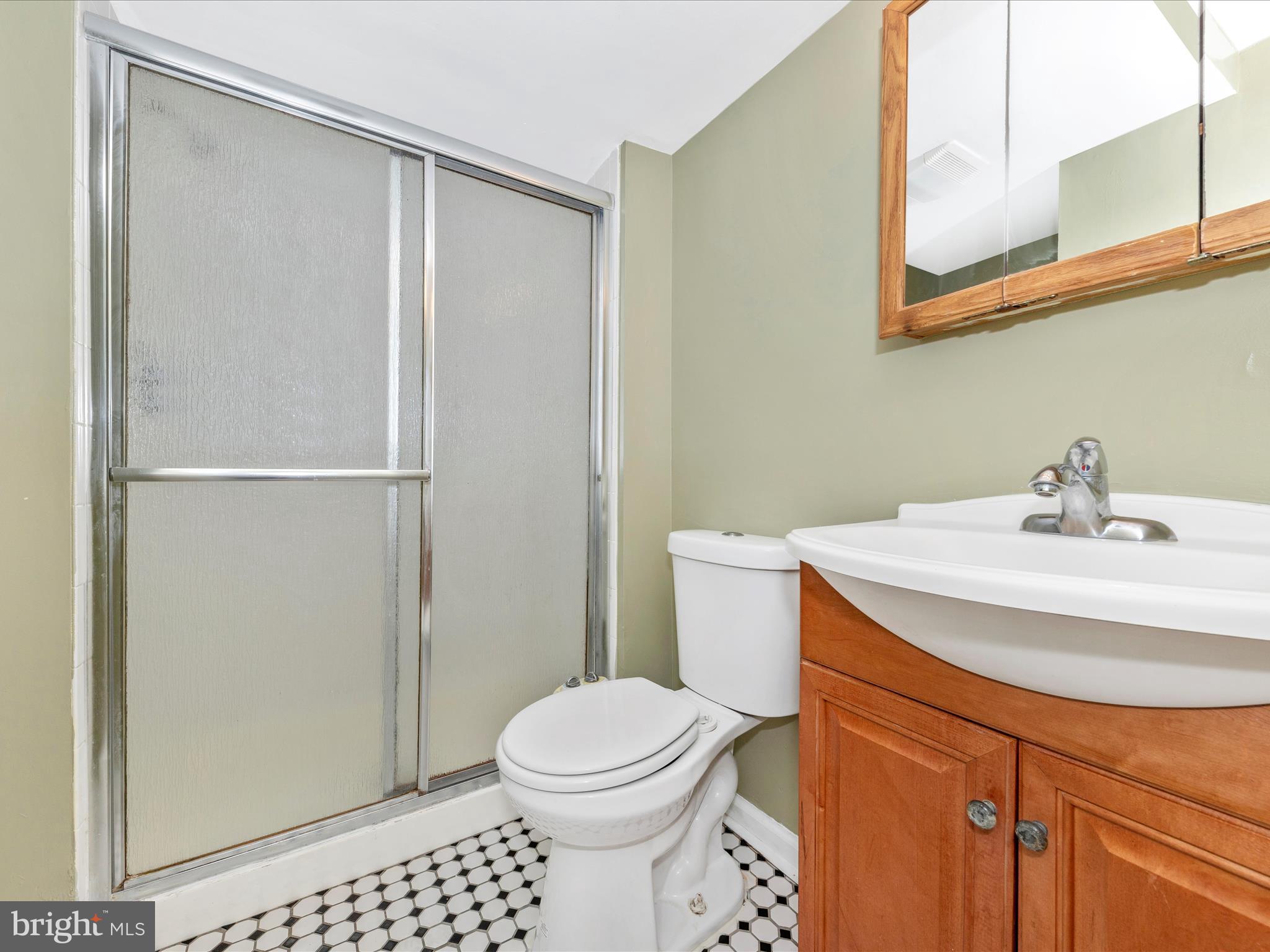 2340 Sun Valley Circle, Unit 2EF Silver Spring, MD 20906 - Photo 36 of 96 Hall Bath