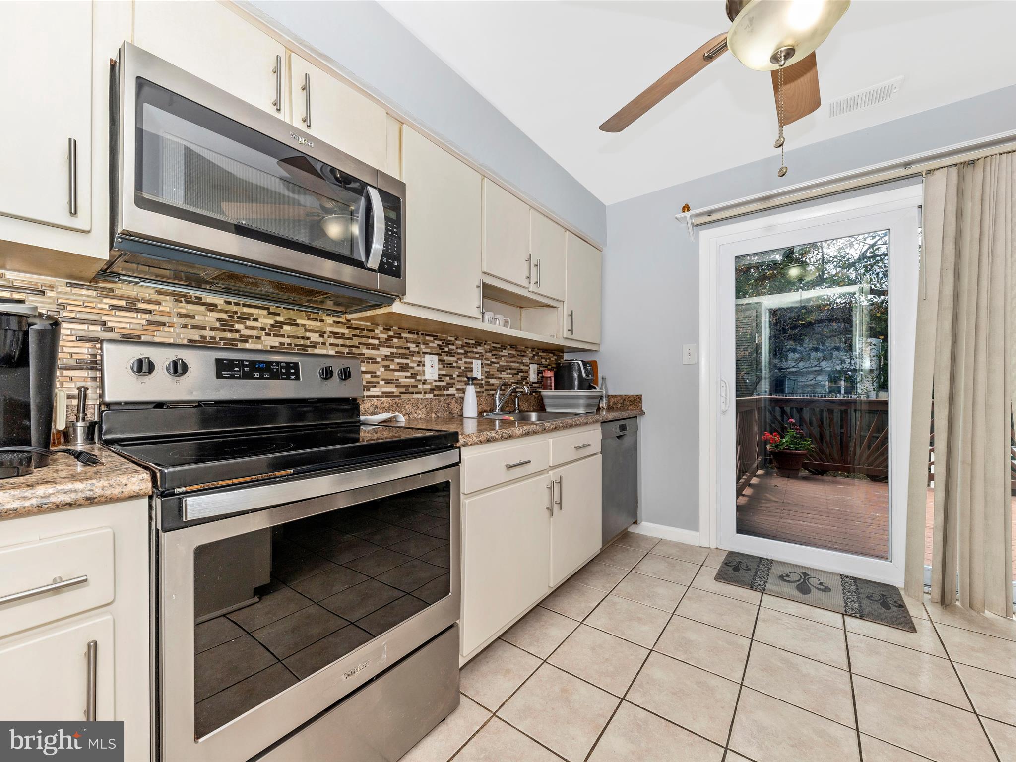 2340 Sun Valley Circle, Unit 2EF Silver Spring, MD 20906 - Photo 58 of 96 Kitchen
