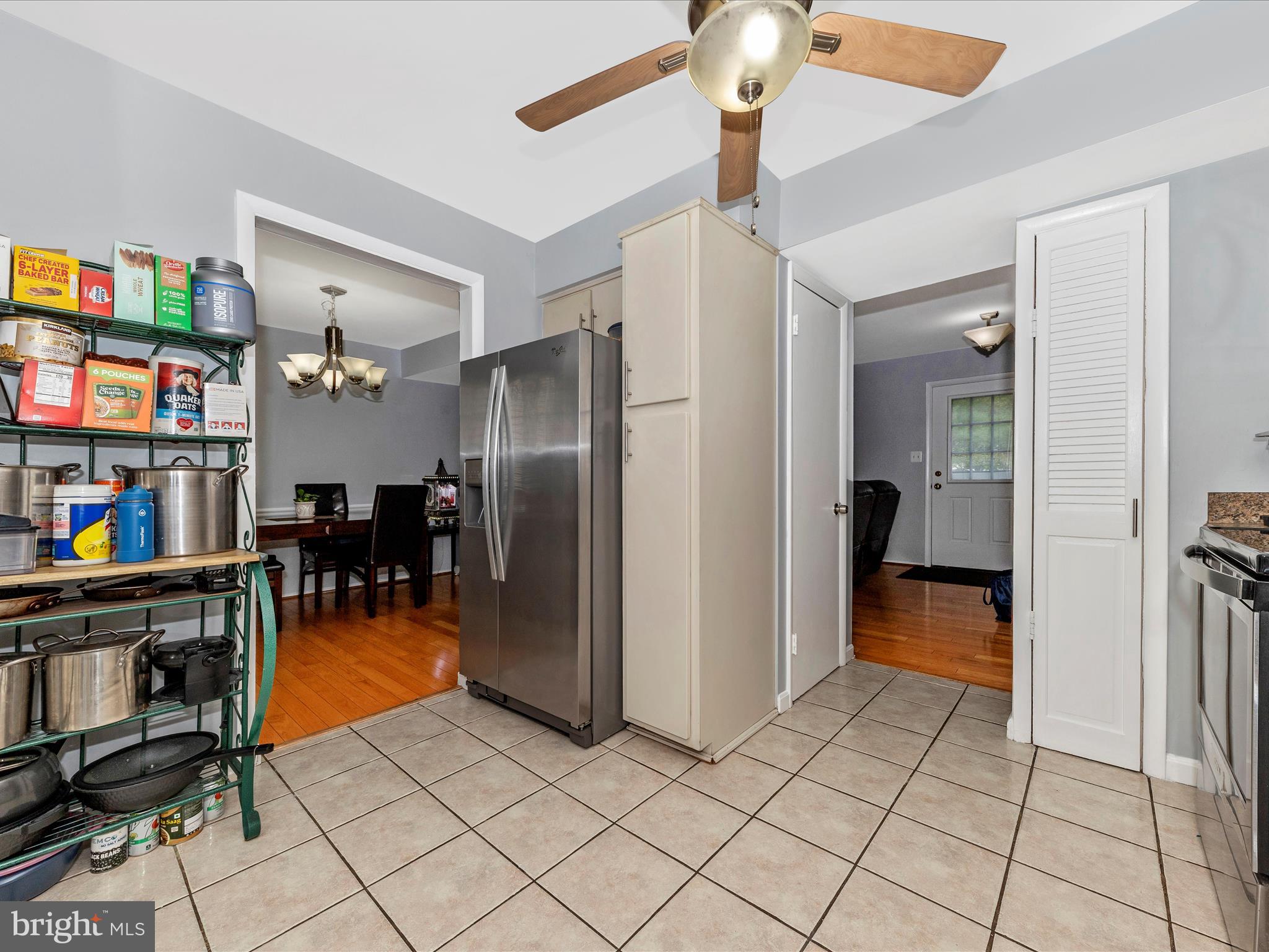 2340 Sun Valley Circle, Unit 2EF Silver Spring, MD 20906 - Photo 60 of 96 Kitchen