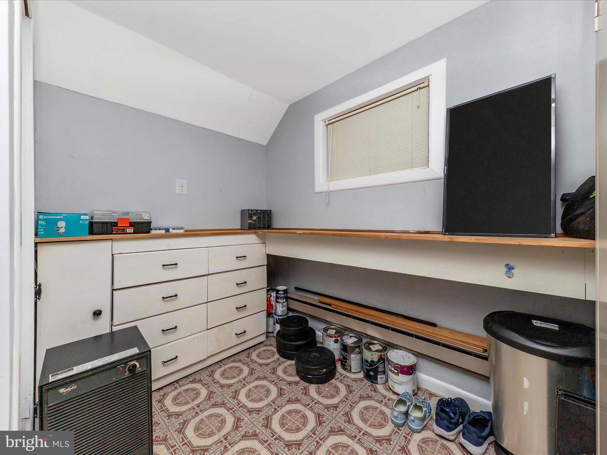 2340 Sun Valley Circle, Unit 2EF Silver Spring, MD 20906 - Photo 84 of 96 Laundry Area