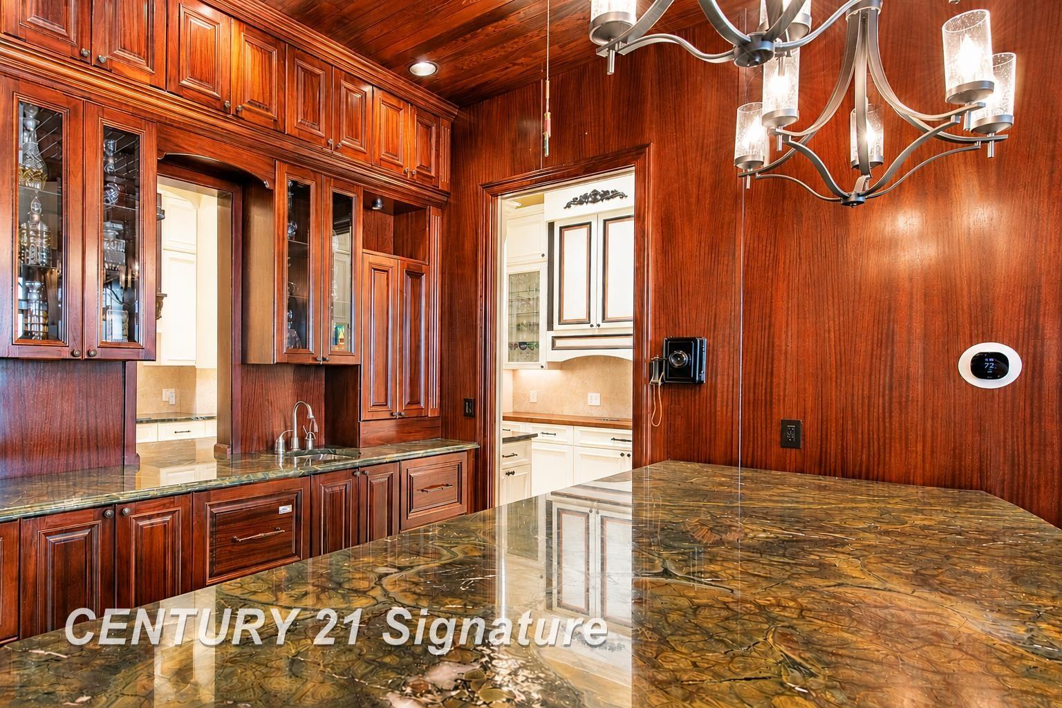 1111 North Water Street Bay City, MI 48708 - Photo 15 of 71 50213767-6cb94efb-9995-4759-adde-51df34a572f1.JPG