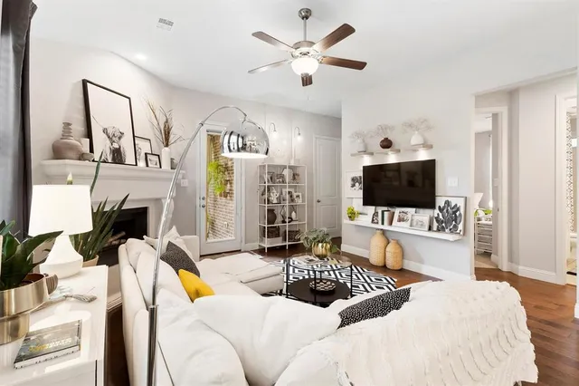 $2,450 | 4520 Del Rey Avenue, McKinney, TX 75070