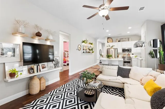 $2,450 | 4520 Del Rey Avenue, McKinney, TX 75070