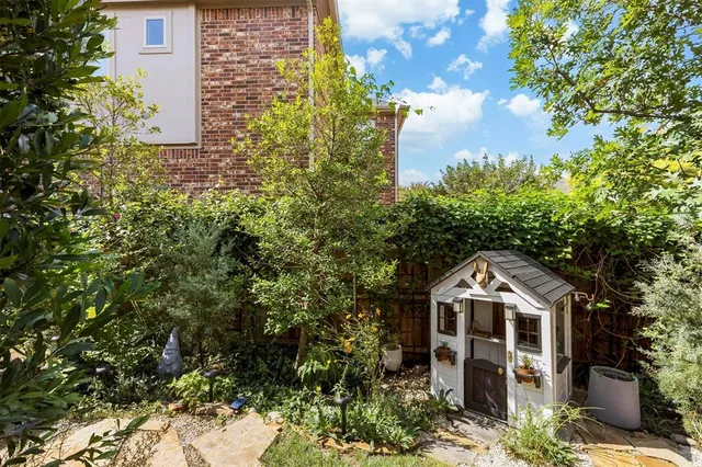 $2,450 | 4520 Del Rey Avenue, McKinney, TX 75070