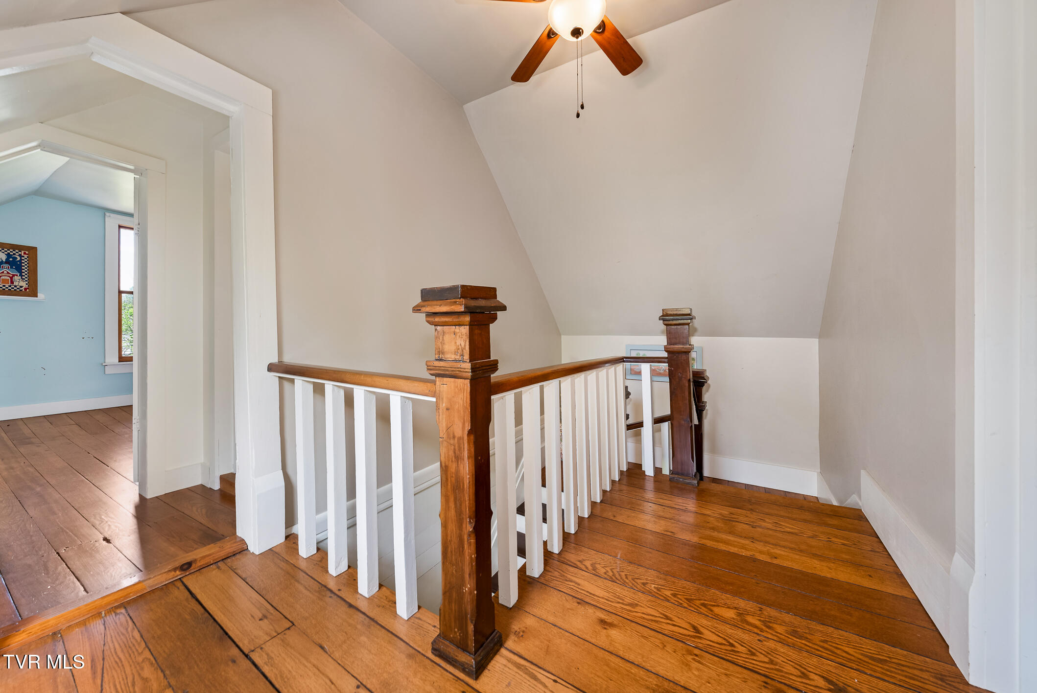 985 Chuckey Pike Chuckey, TN 37641 - Photo 28 of 73 985 Chuckey Pike (94 of 107)