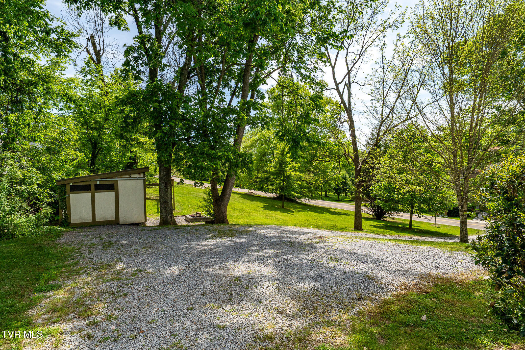 985 Chuckey Pike Chuckey, TN 37641 - Photo 40 of 73 985 Chuckey Pike (57 of 107)