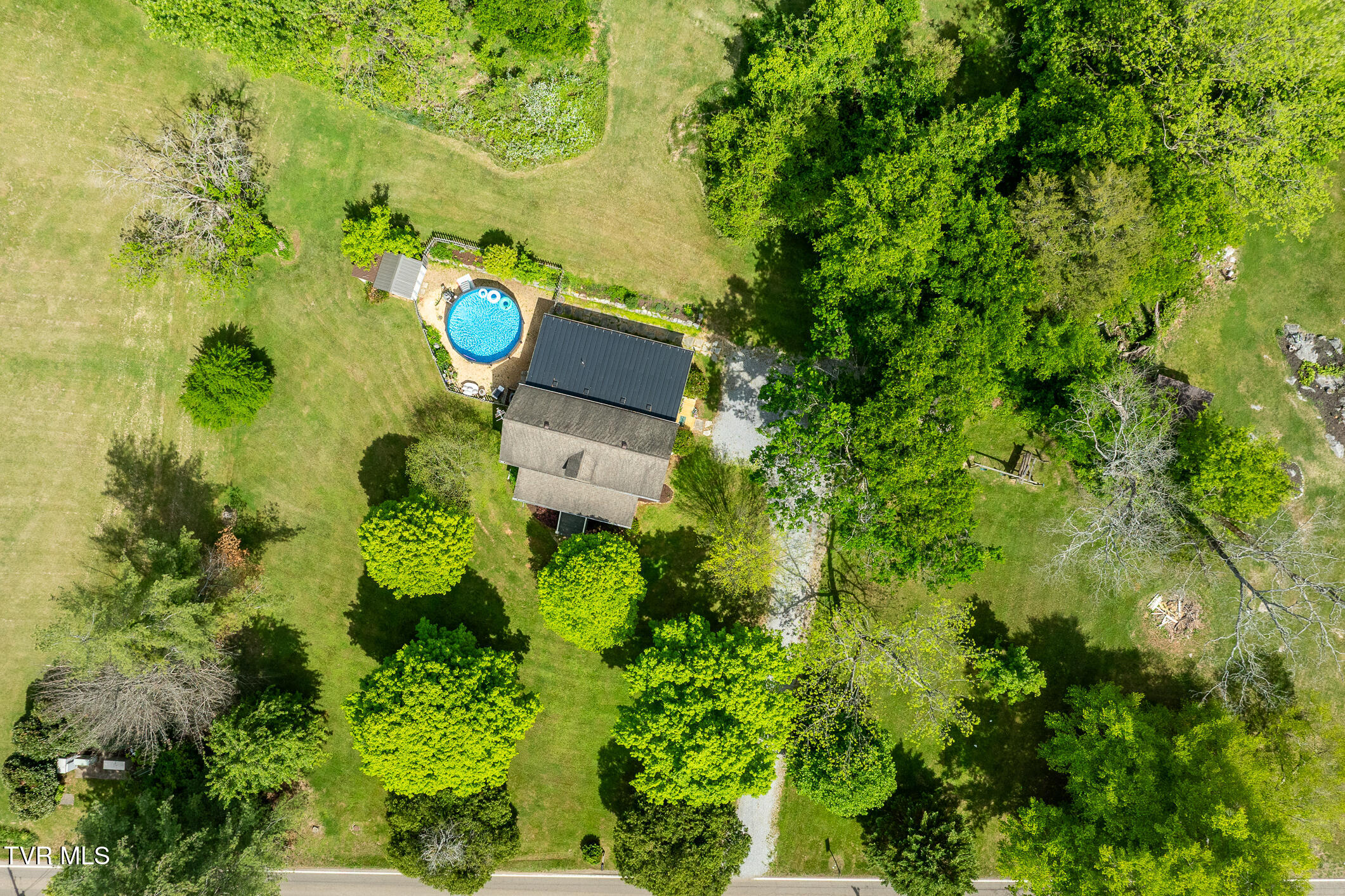 985 Chuckey Pike Chuckey, TN 37641 - Photo 63 of 73 985 Chuckey Pike (3 of 107)