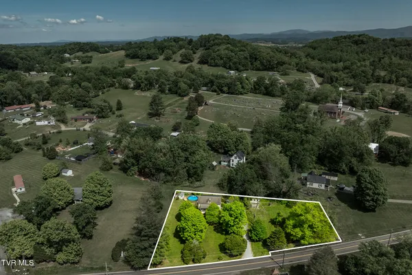 $314,900 | 985 Chuckey Pike, Chuckey, TN 37641