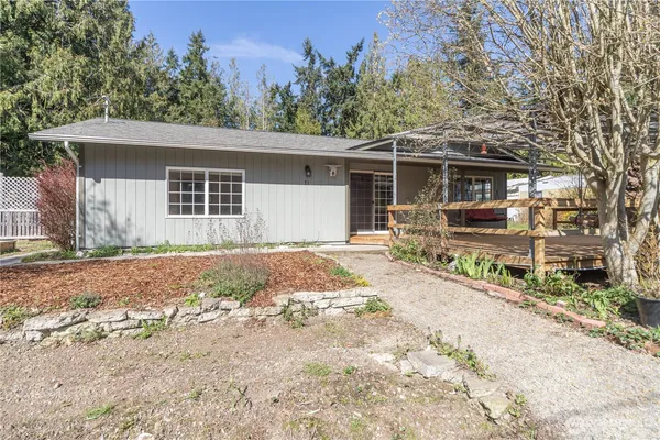 front view of house with a yard