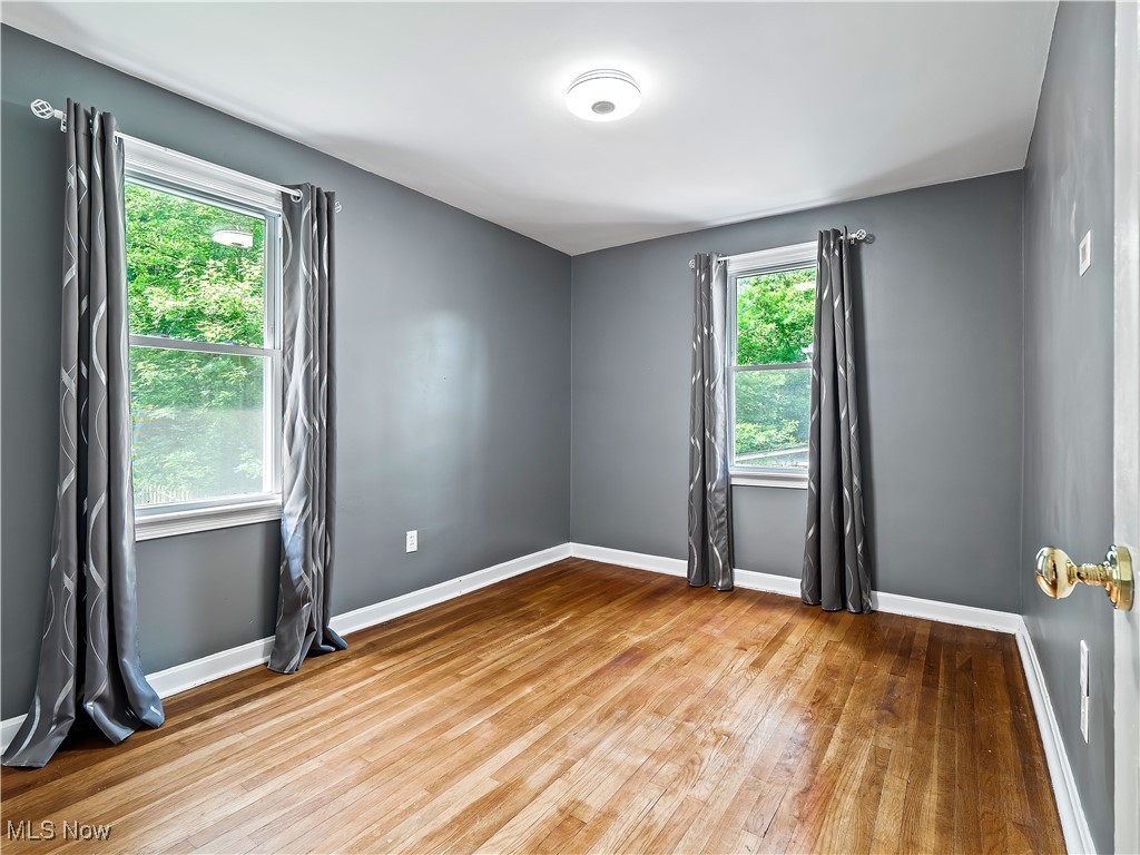 5188 Mayview Road Cleveland, OH 44124 - Photo 16 of 34