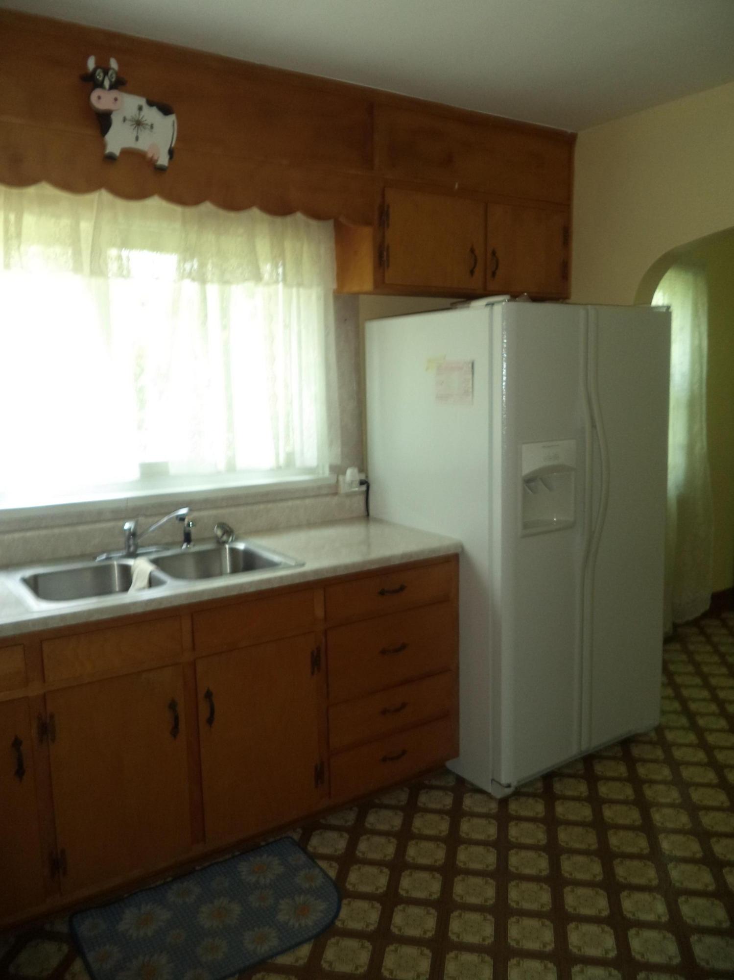 226 Webster Heights Road Roanoke, VA 24012 - Photo 9 of 15 DSC02941