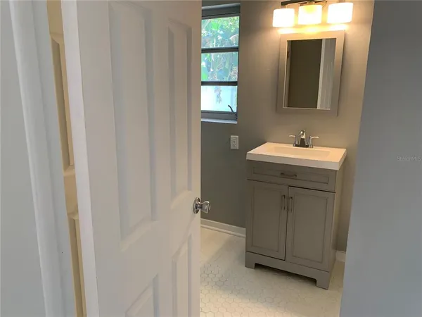 $2,695 | 3516 West San Pedro Street, Tampa, FL 33629