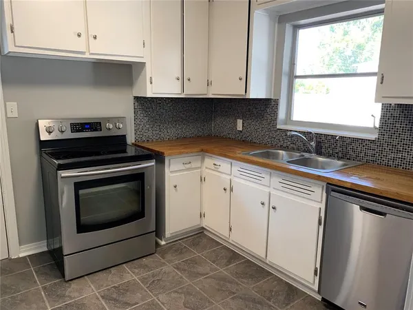 $2,695 | 3516 West San Pedro Street, Tampa, FL 33629