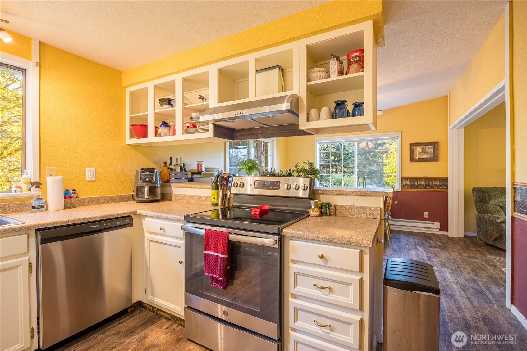 2095 Bear Creek Road Port Angeles, WA 98363 - Photo 10 of 39 a kitchen with stainless steel appliances granite countertop a stove and a sink