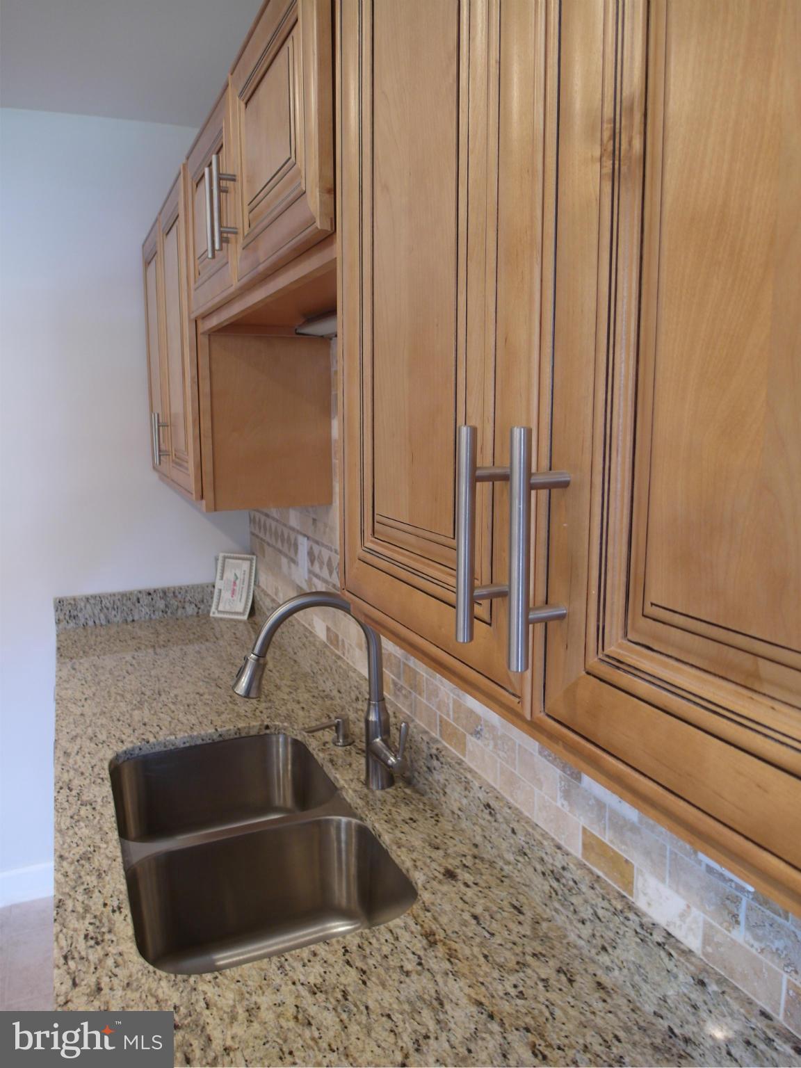 5625 Leiden Road Baltimore, MD 21206 - Photo 12 of 24 Kitchen