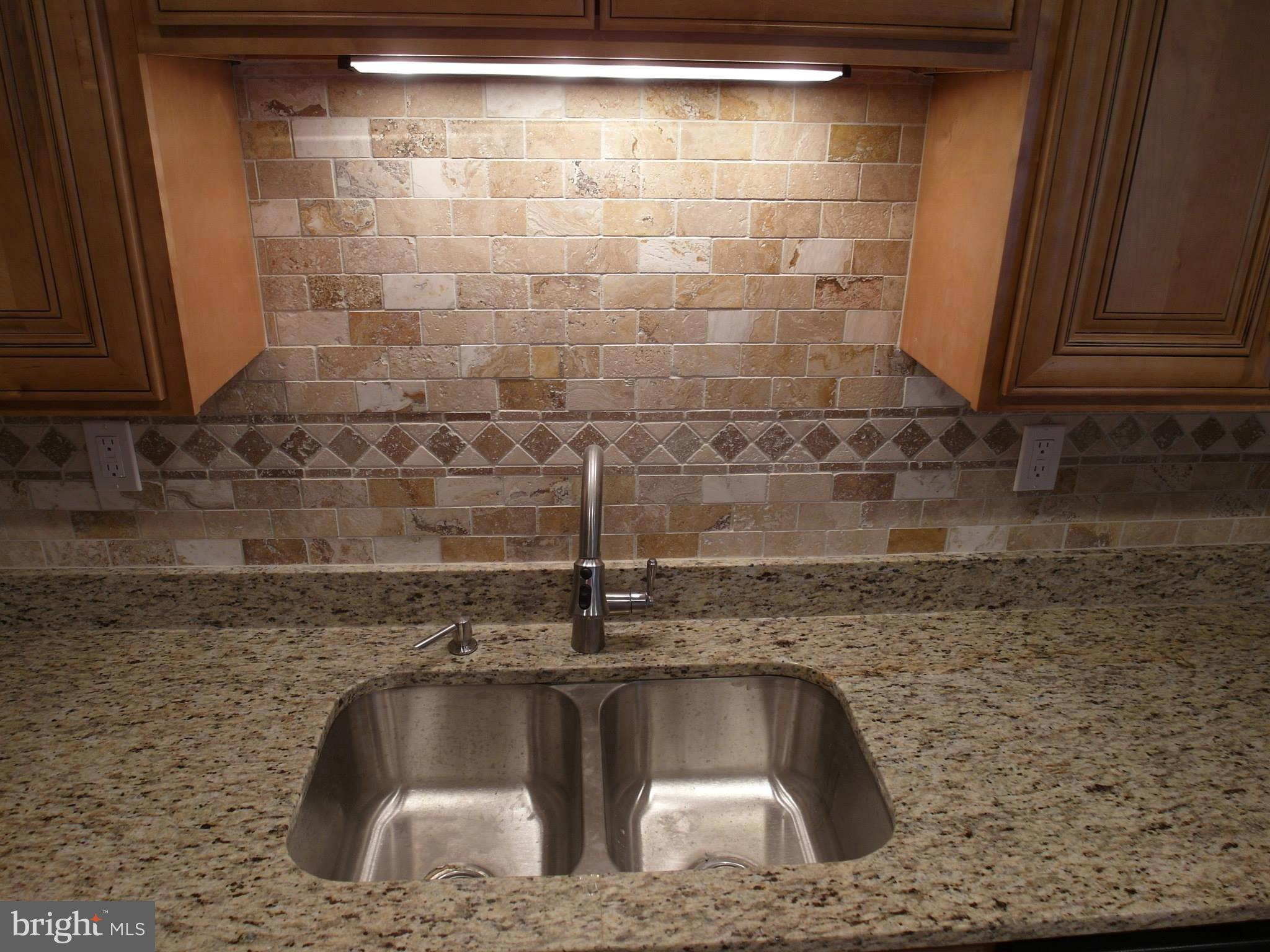 5625 Leiden Road Baltimore, MD 21206 - Photo 16 of 24 Kitchen
