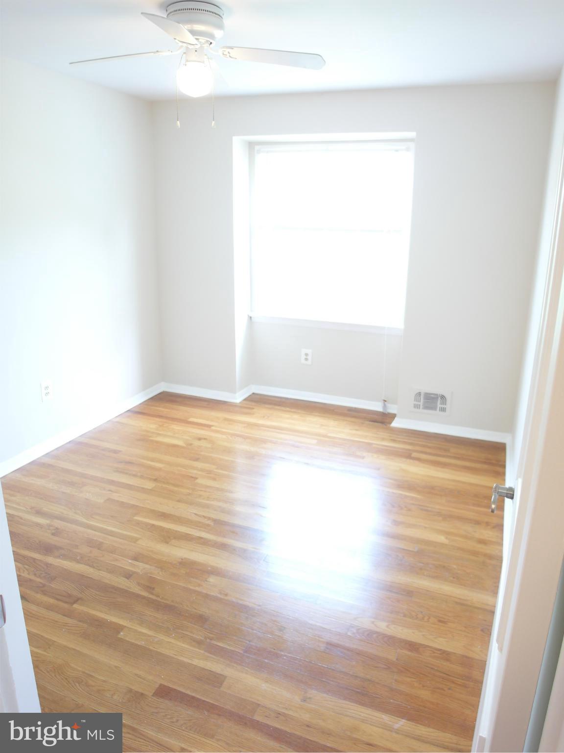 5625 Leiden Road Baltimore, MD 21206 - Photo 5 of 24 Bedroom
