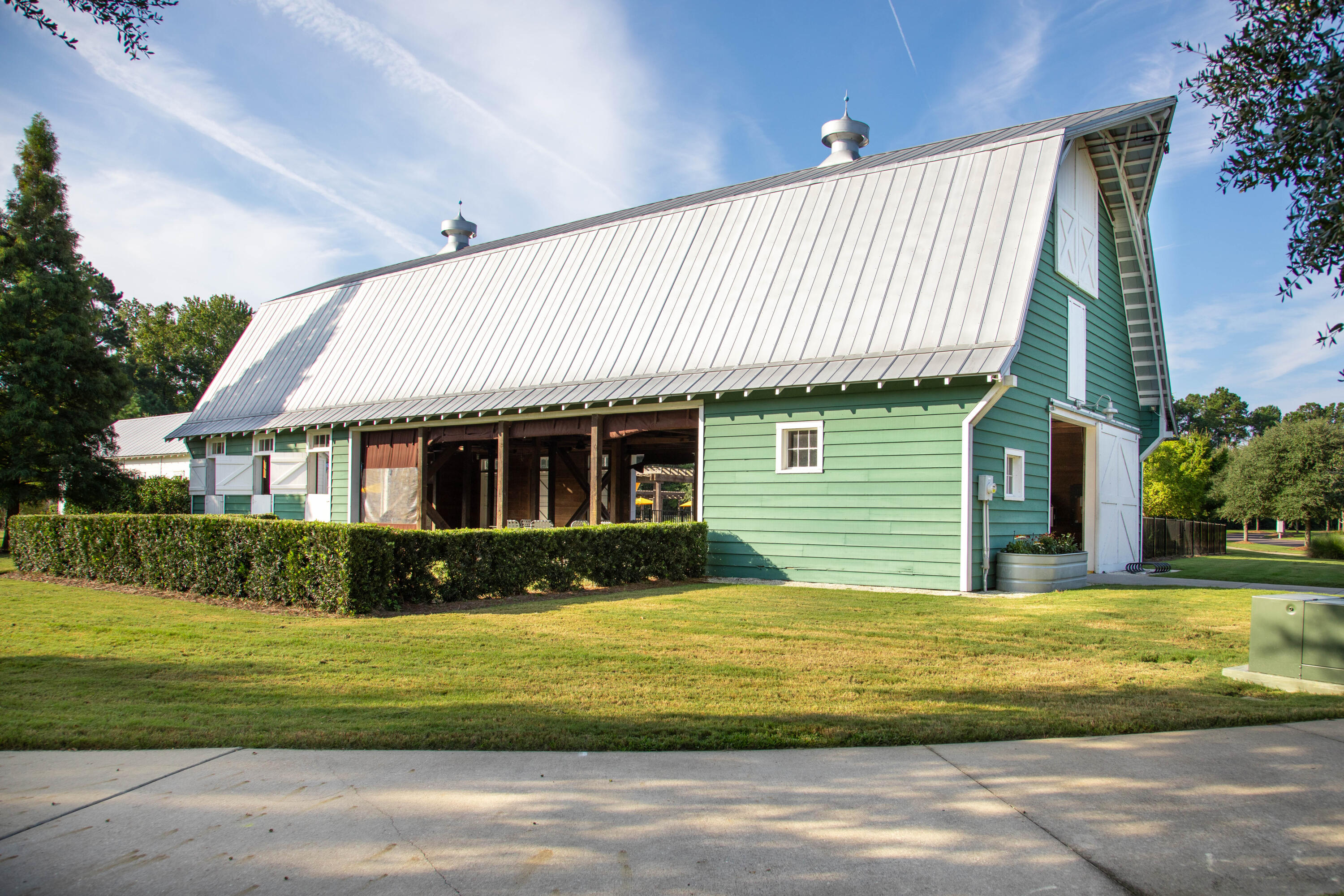 122 Beamon Loop Summerville, SC 29486 - Photo 14 of 29 CARNES POOL BARN